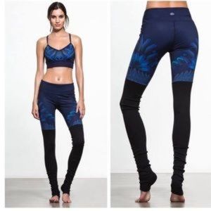 Alo Yoga X Gypset Goddess Ribbed Leggings Blue Feathers Large